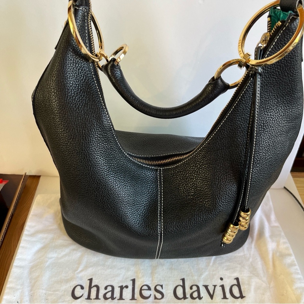 Charles David Hobo Bag Slouch Shoulder Bag Top Zip Black Pebble Leather EUC